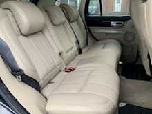 Range Rover 3.0 TD V6 HSE SUV 5dr Diesel Automatic (243 g/km, 242 bhp)