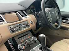 Range Rover 3.0 TD V6 HSE SUV 5dr Diesel Automatic (243 g/km, 242 bhp)