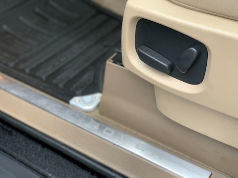 Range Rover 3.0 TD V6 HSE SUV 5dr Diesel Automatic (243 g/km, 242 bhp)