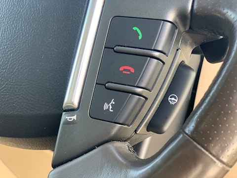 3.0 SD V6 HSE Luxury SUV 5dr Diesel Automatic (s/s) (203 g/km, 255 bhp)