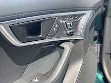 Jaguar F-Type 5.0 V8 R-Dynamic Convertible 2dr Petrol Auto AWD (s/s) (450 ps)