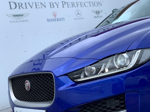 2.0d R-Sport Saloon 4dr Diesel Auto (s/s) (180 ps)