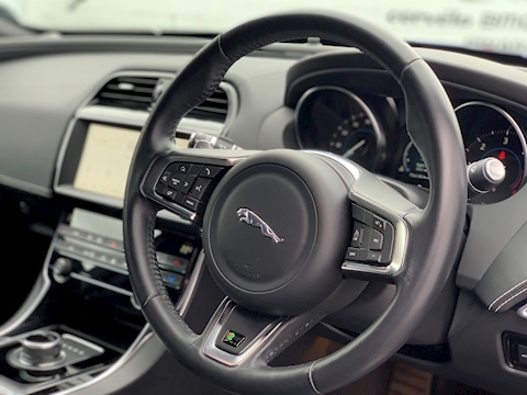 2.0d R-Sport Saloon 4dr Diesel Auto (s/s) (180 ps)