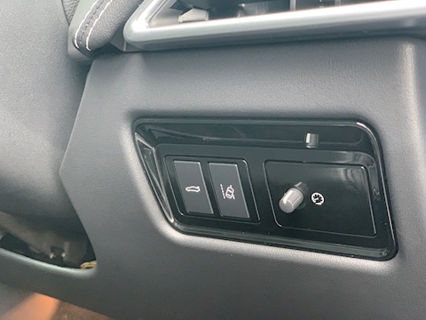 2.0d R-Sport Saloon 4dr Diesel Auto (s/s) (180 ps)