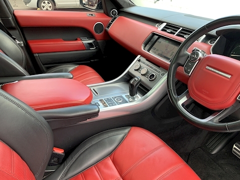 3.0 SD V6 Autobiography Dynamic SUV 5dr Diesel Automatic 4X4 (s/s) (185 g/km, 306 bhp)