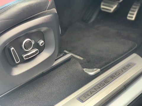 3.0 SD V6 Autobiography Dynamic SUV 5dr Diesel Automatic 4X4 (s/s) (185 g/km, 306 bhp)