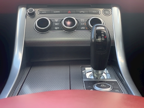 3.0 SD V6 Autobiography Dynamic SUV 5dr Diesel Automatic 4X4 (s/s) (185 g/km, 306 bhp)