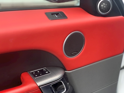 3.0 SD V6 Autobiography Dynamic SUV 5dr Diesel Automatic 4X4 (s/s) (185 g/km, 306 bhp)