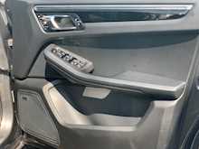 Porsche Macan GTS 3.0T V6 GTS SUV 5dr Petrol PDK 4WD