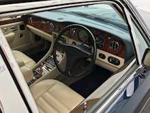Bentley Turbo R 6.8 LWB Saloon 4dr Petrol Automatic (458 g/km, 0 bhp)
