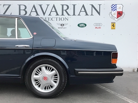 Bentley Turbo R 6.8 LWB Saloon 4dr Petrol Automatic (458 g/km, 0 bhp)