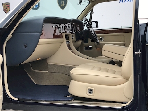 Bentley Turbo R 6.8 LWB Saloon 4dr Petrol Automatic (458 g/km, 0 bhp)