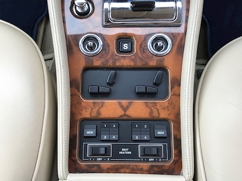 Bentley Turbo R 6.8 LWB Saloon 4dr Petrol Automatic (458 g/km, 0 bhp)