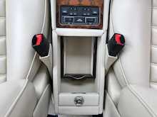 Bentley Turbo R 6.8 LWB Saloon 4dr Petrol Automatic (458 g/km, 0 bhp)