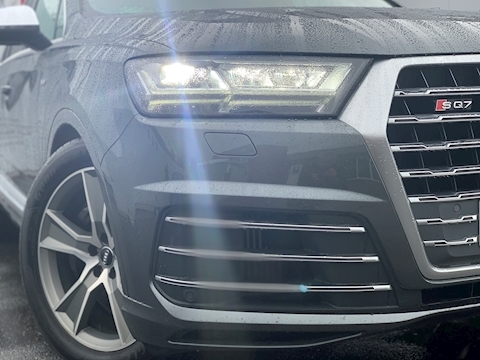 SQ7 4.0 TDI V8 SUV 5dr Diesel Tiptronic quattro (s/s) (435 ps)