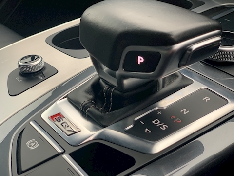 SQ7 4.0 TDI V8 SUV 5dr Diesel Tiptronic quattro (s/s) (435 ps)