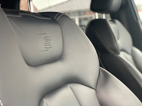 SQ7 4.0 TDI V8 SUV 5dr Diesel Tiptronic quattro (s/s) (435 ps)