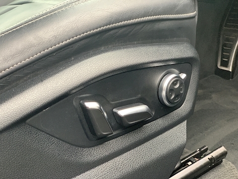 SQ7 4.0 TDI V8 SUV 5dr Diesel Tiptronic quattro (s/s) (435 ps)