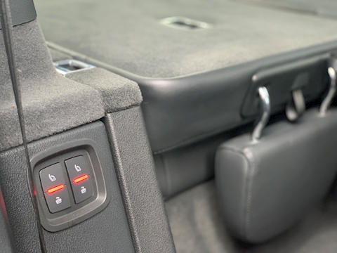 SQ7 4.0 TDI V8 SUV 5dr Diesel Tiptronic quattro (s/s) (435 ps)