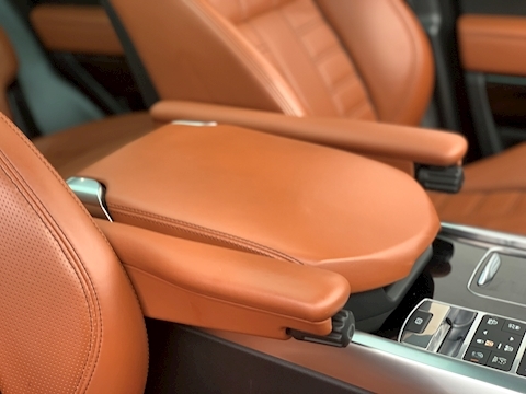 Range Rover Sport 4.4 SD V8 Autobiography Dynamic SUV 5dr Diesel Auto 4WD (s/s) (219 g/km, 339 bhp)