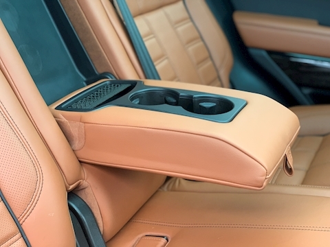 Range Rover Sport 4.4 SD V8 Autobiography Dynamic SUV 5dr Diesel Auto 4WD (s/s) (219 g/km, 339 bhp)