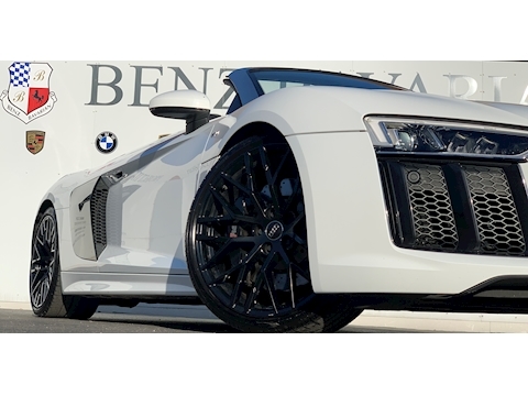 R8 5.2 FSI V10 Spyder 2dr Petrol S Tronic quattro (s/s) (540 ps)