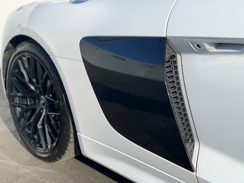 R8 5.2 FSI V10 Spyder 2dr Petrol S Tronic quattro (s/s) (540 ps)
