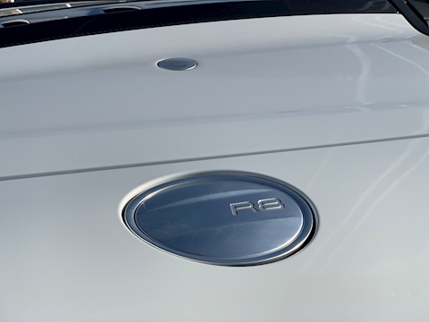 R8 5.2 FSI V10 Spyder 2dr Petrol S Tronic quattro (s/s) (540 ps)