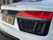 AUDI R8 5.2 FSI V10 Spyder 2dr Petrol S Tronic quattro (s/s) (540 ps)