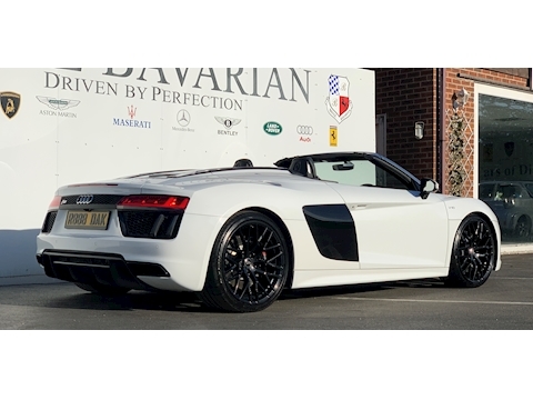 R8 5.2 FSI V10 Spyder 2dr Petrol S Tronic quattro (s/s) (540 ps)