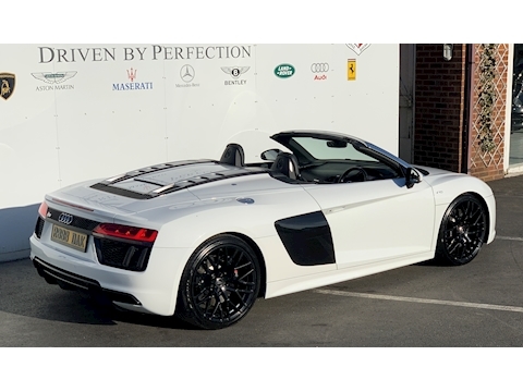 R8 5.2 FSI V10 Spyder 2dr Petrol S Tronic quattro (s/s) (540 ps)