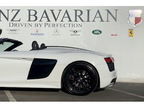R8 5.2 FSI V10 Spyder 2dr Petrol S Tronic quattro (s/s) (540 ps)