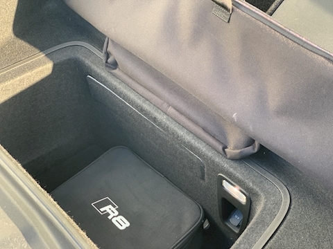 R8 5.2 FSI V10 Spyder 2dr Petrol S Tronic quattro (s/s) (540 ps)