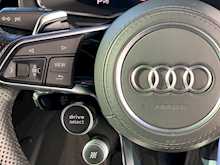 AUDI R8 5.2 FSI V10 Spyder 2dr Petrol S Tronic quattro (s/s) (540 ps)