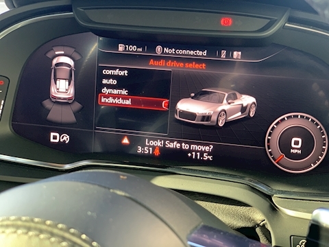 R8 5.2 FSI V10 Spyder 2dr Petrol S Tronic quattro (s/s) (540 ps)