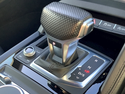 R8 5.2 FSI V10 Spyder 2dr Petrol S Tronic quattro (s/s) (540 ps)