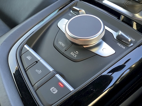 R8 5.2 FSI V10 Spyder 2dr Petrol S Tronic quattro (s/s) (540 ps)