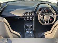 AUDI R8 5.2 FSI V10 Spyder 2dr Petrol S Tronic quattro (s/s) (540 ps)