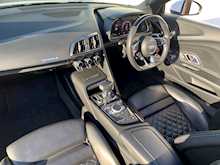 AUDI R8 5.2 FSI V10 Spyder 2dr Petrol S Tronic quattro (s/s) (540 ps)