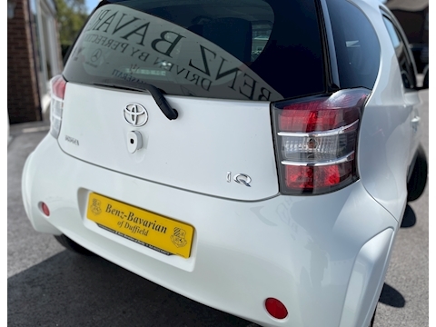 1.0 VVT-i 2 Hatchback 3dr Petrol Manual (99 g/km, 67 bhp)