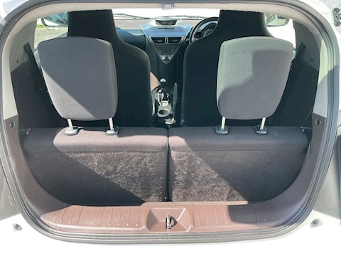 1.0 VVT-i 2 Hatchback 3dr Petrol Manual (99 g/km, 67 bhp)