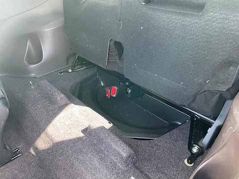 1.0 VVT-i 2 Hatchback 3dr Petrol Manual (99 g/km, 67 bhp)