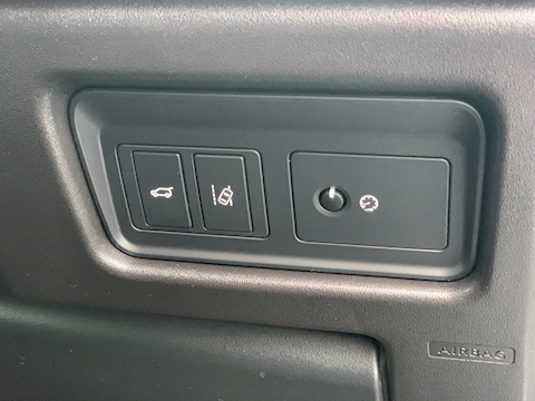 Land Rover Discovery Sport TD4 HSE Black 2.0 5dr SUV Automatic Diesel