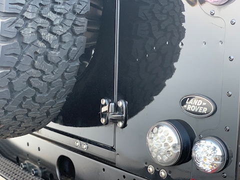 Defender 110 Urban Edition TDCi XS 2.2 5dr SUV Manual Diesel