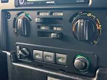 Land Rover Defender URBAN 2.2 TDCi XS Utility Wagon 5dr Diesel Manual 4WD MWB (295 g/km, 122 bhp)