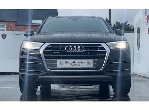 AUDI Q5 2.0 TDI 40 Sport SUV 5dr Diesel S Tronic quattro (s/s) (190 ps)