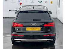 AUDI Q5 2.0 TDI 40 Sport SUV 5dr Diesel S Tronic quattro (s/s) (190 ps)