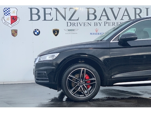 AUDI Q5 2.0 TDI 40 Sport SUV 5dr Diesel S Tronic quattro (s/s) (190 ps)