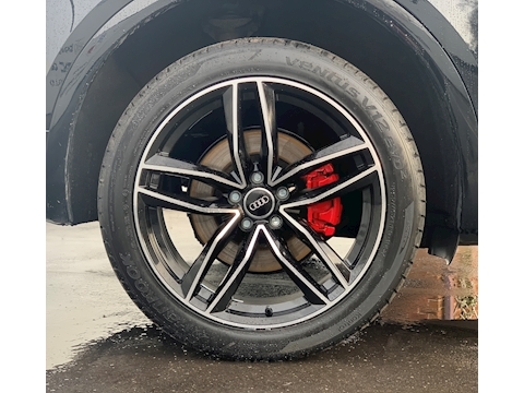 AUDI Q5 2.0 TDI 40 Sport SUV 5dr Diesel S Tronic quattro (s/s) (190 ps)