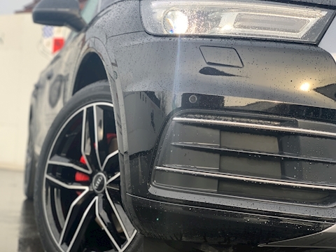 AUDI Q5 2.0 TDI 40 Sport SUV 5dr Diesel S Tronic quattro (s/s) (190 ps)